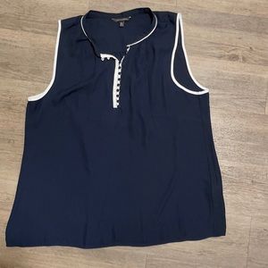 Banana republic sleeveless extra large shirt